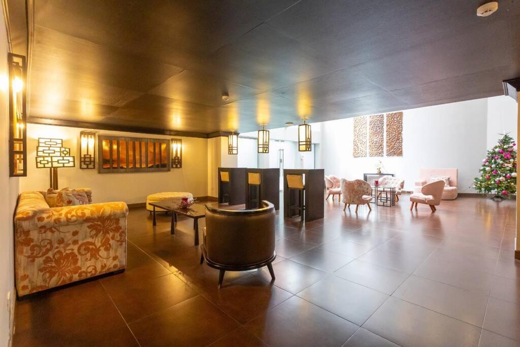 Departamento 3 Dormitorios, 2 Banos, Piscina, Gym, Junto Al Sheraton, Wiffi, Parking *